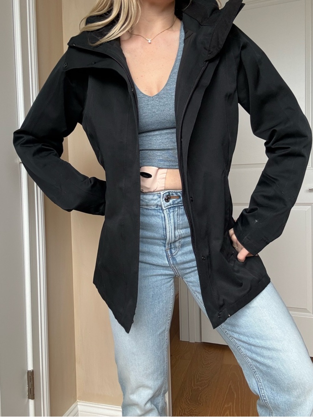 Patagonia Black Hooded Ski & Snow Jacket